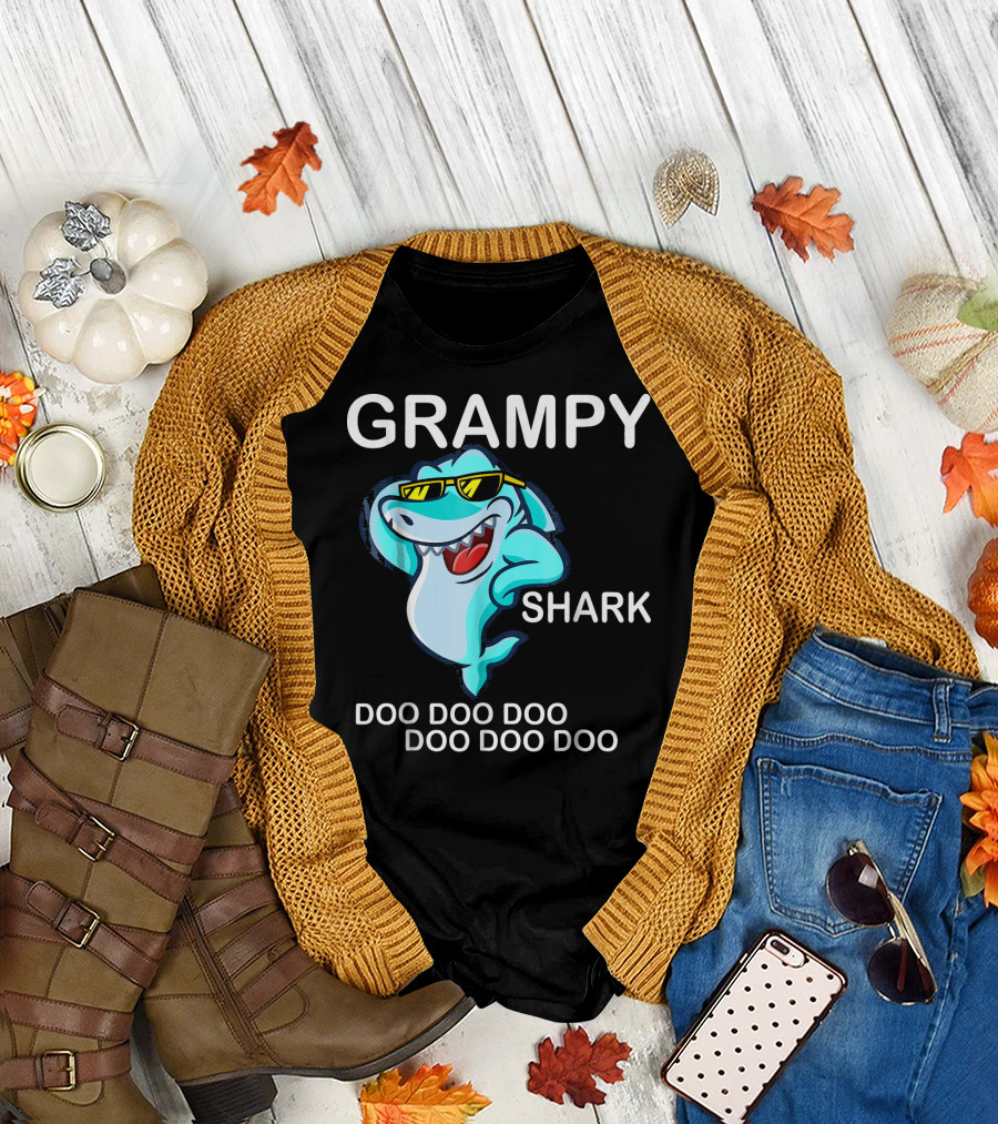 Grampy Shark Doo Doo Doo Sunglasses Cool Fun T-Shirt