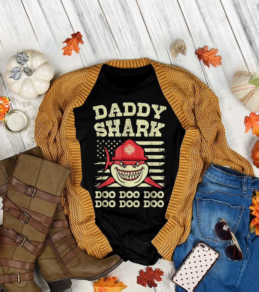 Daddy Shark Firefighter Doo Doo American Flag T-Shirt