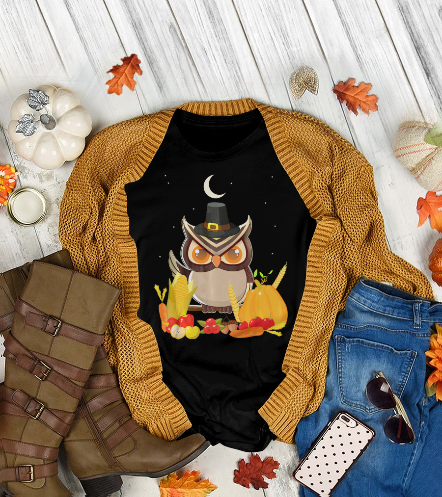 Cute Pilgrim Night Owl Thanksgiving Harvest T-Shirt