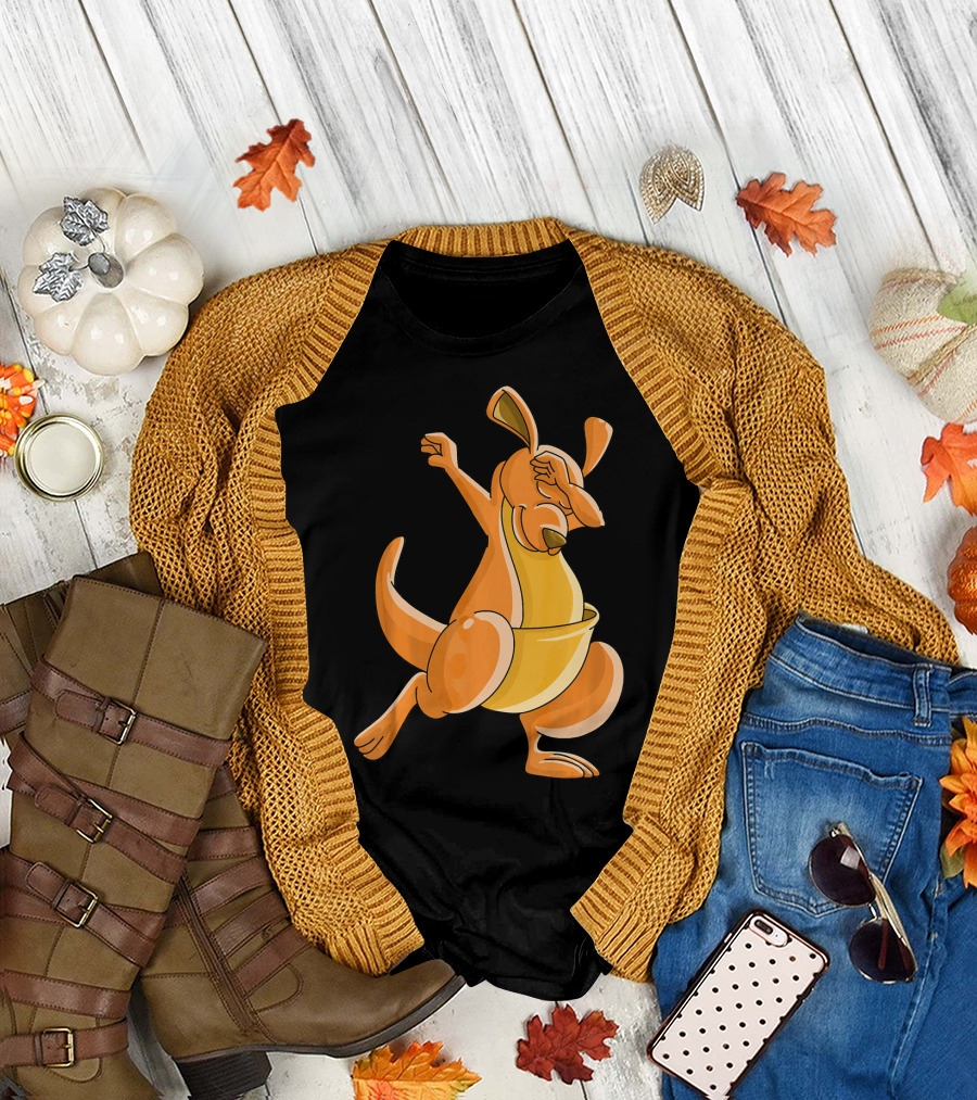 Cool Dabbing Kangaroo Funny Hip Hop Dance Moves T-Shirt