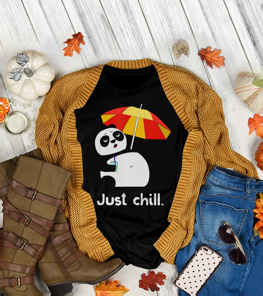 Just Chill Funny Panda Lazy Panda Bear Chillin T-Shirt