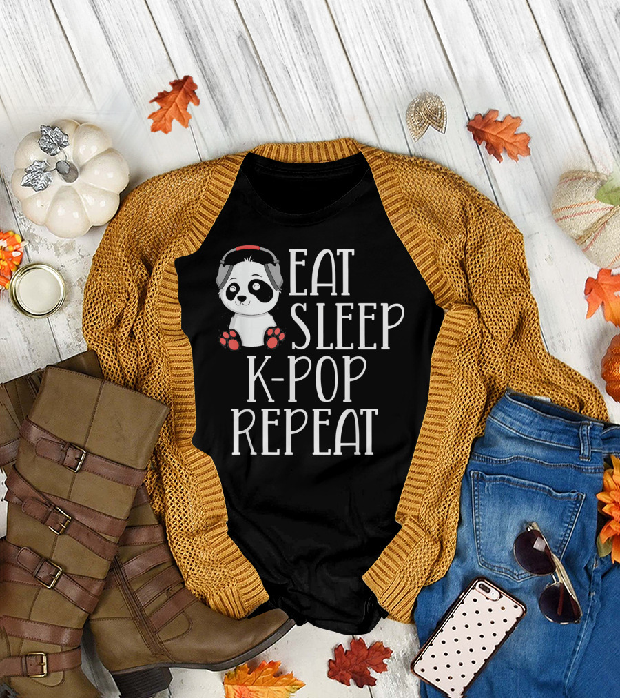 Eat Sleep K-Pop Repeat Cute Panda Headphones T-Shirt