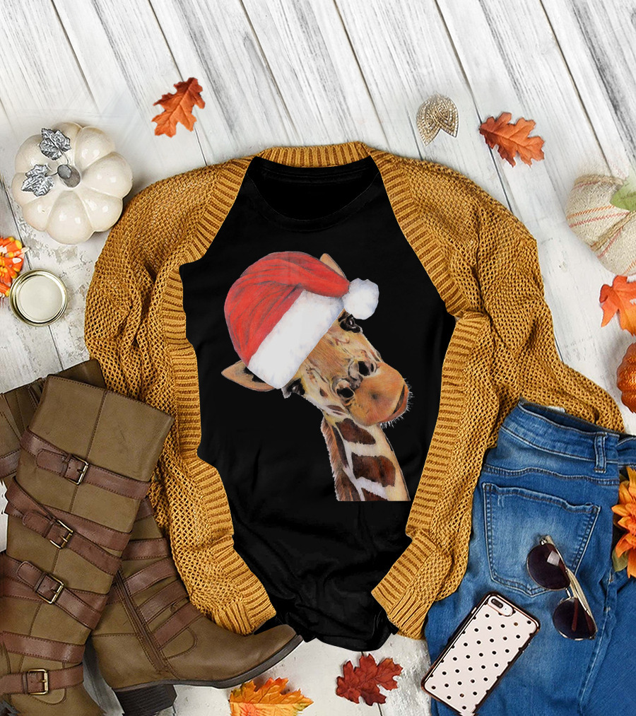 Cheerful Giraffe Wearing Santa Christmas Hat T-Shirt
