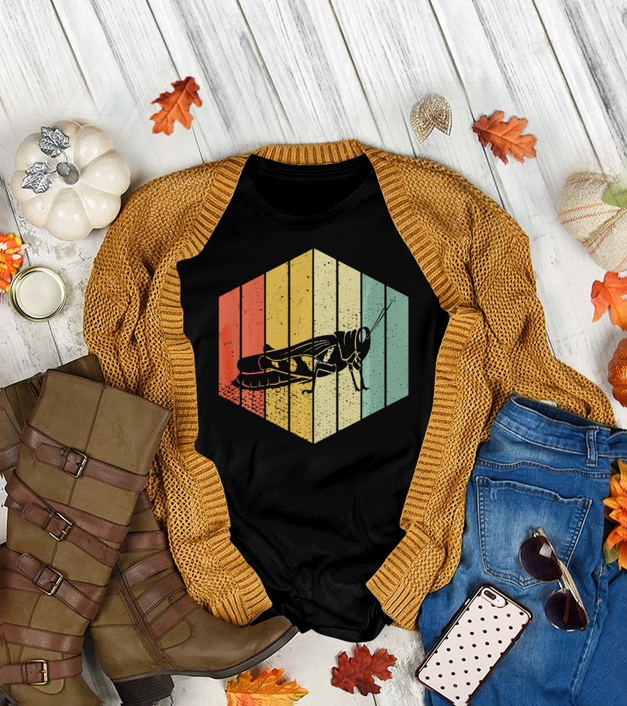 Retro Vintage Grasshopper Hexagon Stripes T-Shirt