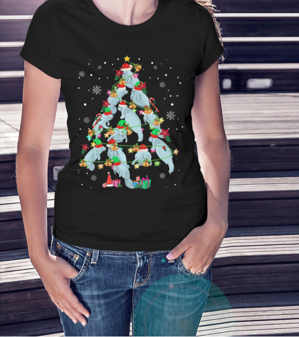 Manatee Christmas Tree Manatee Lover Christmas Lights Snowflakes Santa Hats T-Shirt