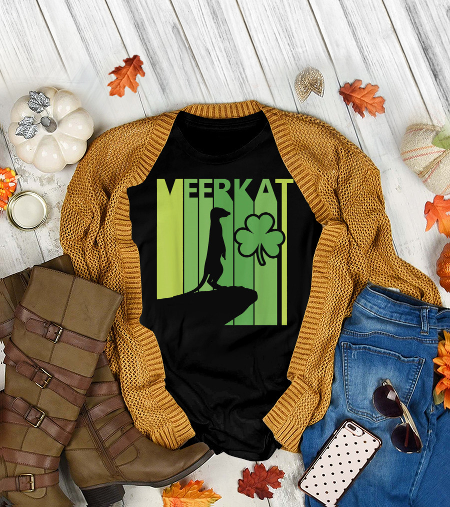 Lucky Meerkat St Patricks Day Shamrock T-Shirt