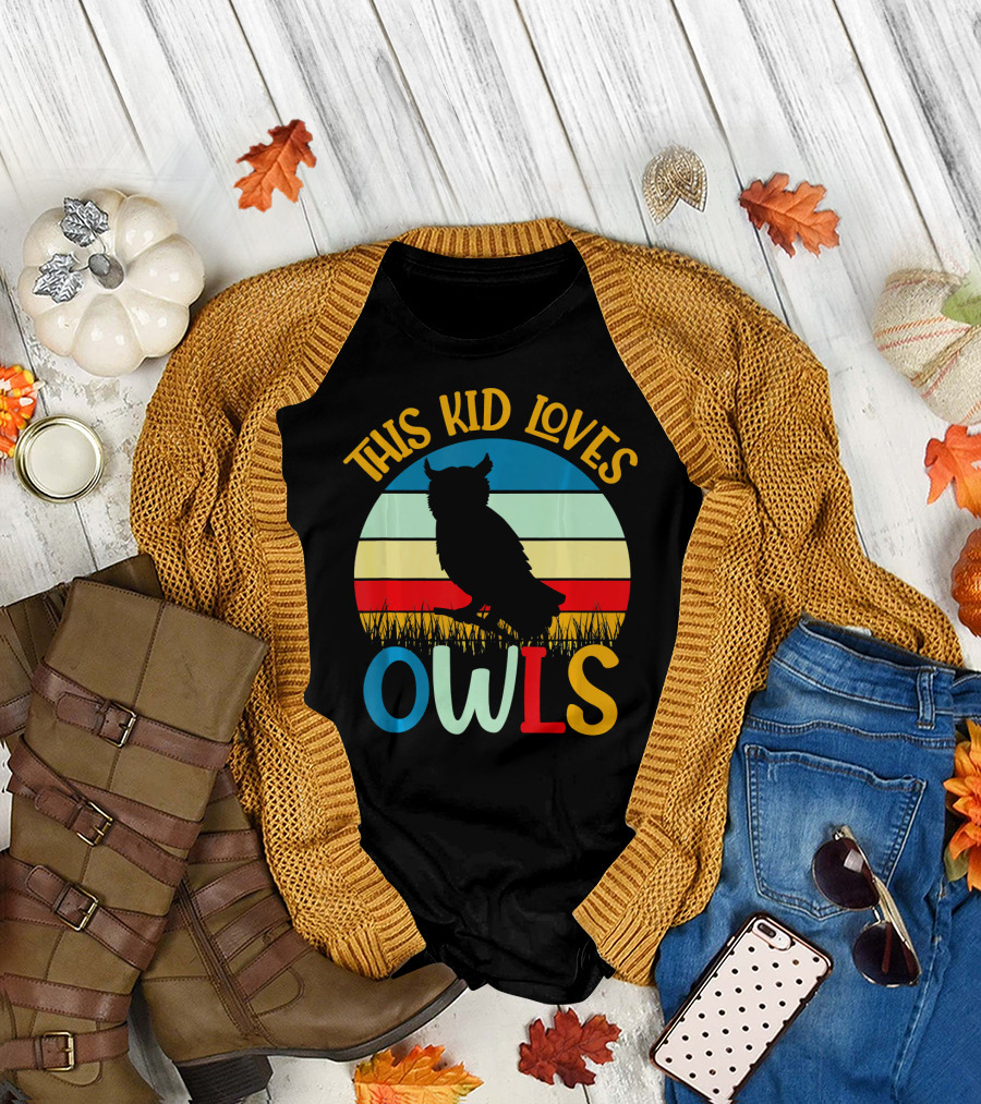 This Kid Loves Owls Owl Lover Retro Sunset T-Shirt