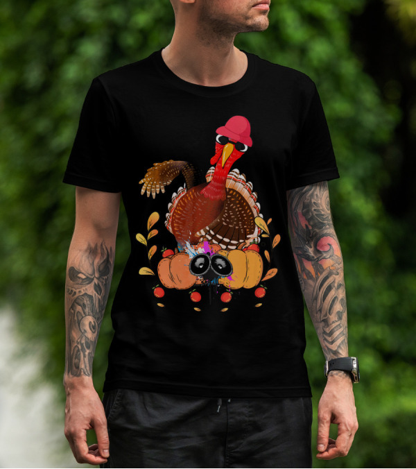 Thanksgiving Dabbing Turkey With Pumpkins And Leaves T-Shirt