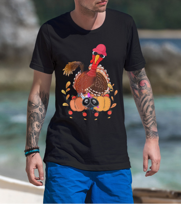 Thanksgiving Dabbing Turkey With Pumpkins And Leaves T-Shirt