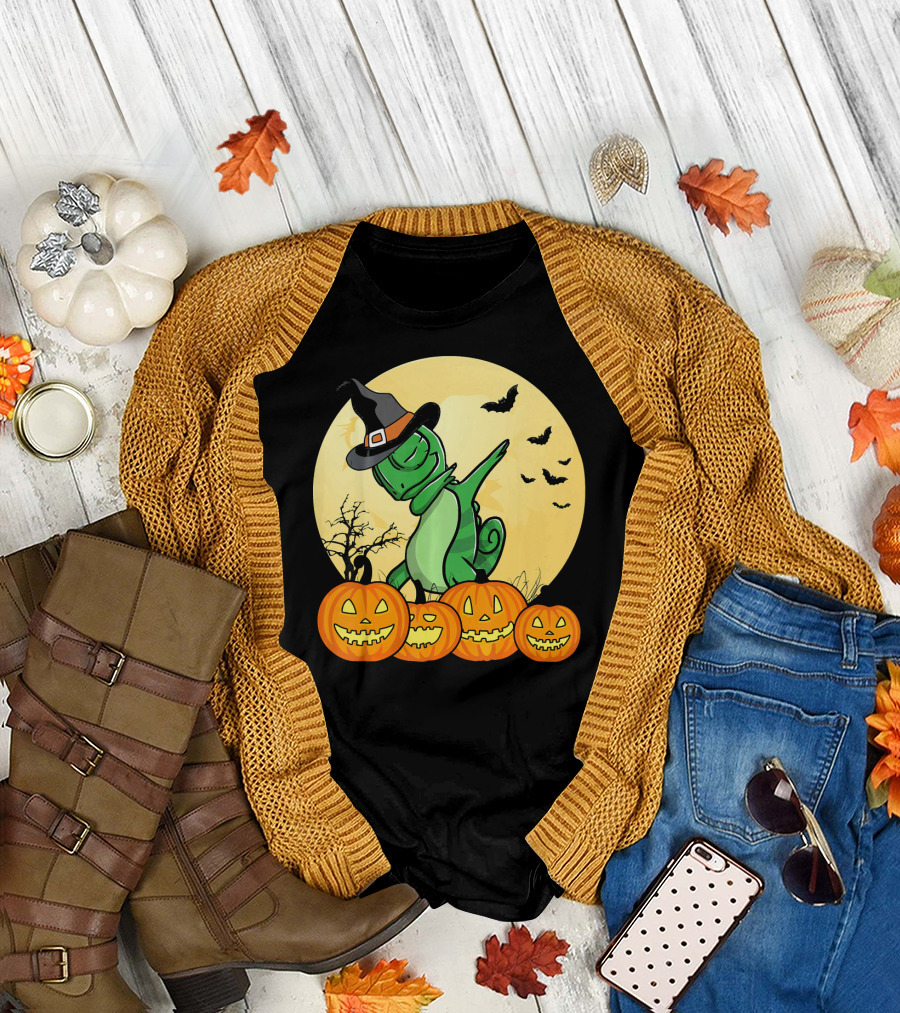 Dabbing Chameleon Dab Dance Funny Pet Halloween Pumpkins Witch Hat Moon Bats T-Shirt
