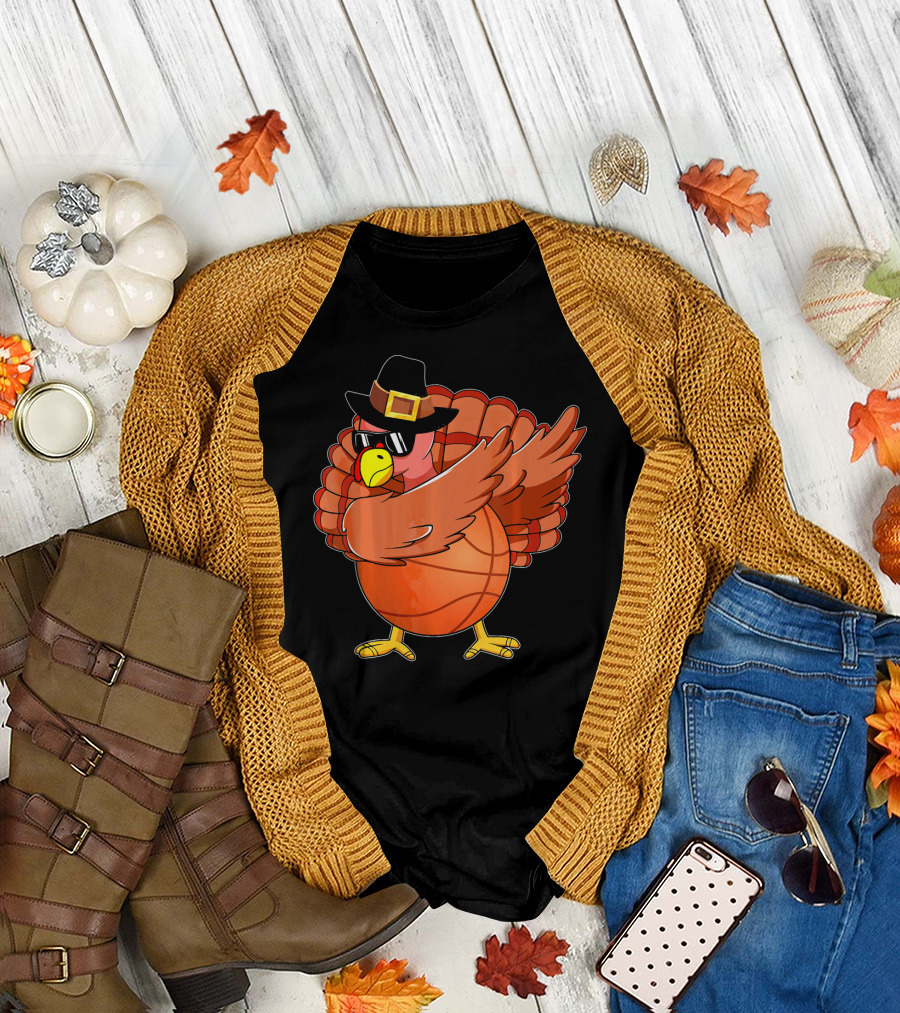 Dabbing Turkey Basketball Pilgrim Hat Thankful Thanksgiving T-Shirt