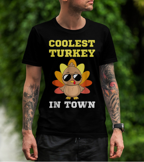 Coolest Turkey In Town Sunglasses Cartoon Thanksgiving Turkey T-Shirt