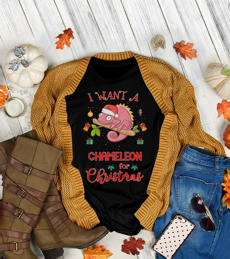 I Want a Chameleon for Christmas Funny Pajama T-Shirt