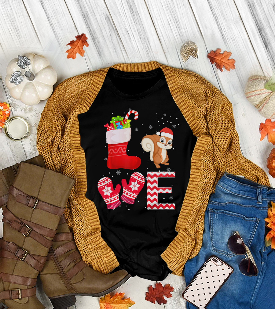 Funny Christmas Squirrel Lover Festive Holiday Snowflake Stocking Mittens T-Shirt