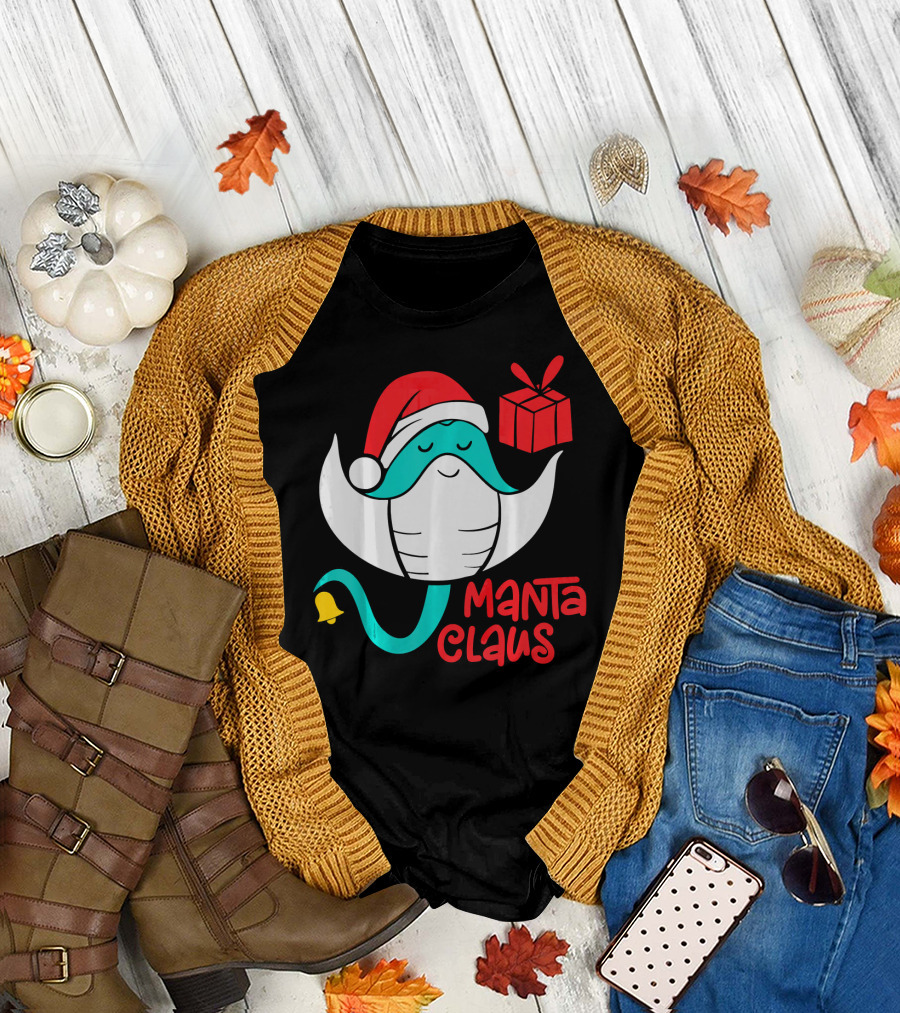 Manta Claus Santa Christmas Manta Ray with Gift and Bell T-Shirt
