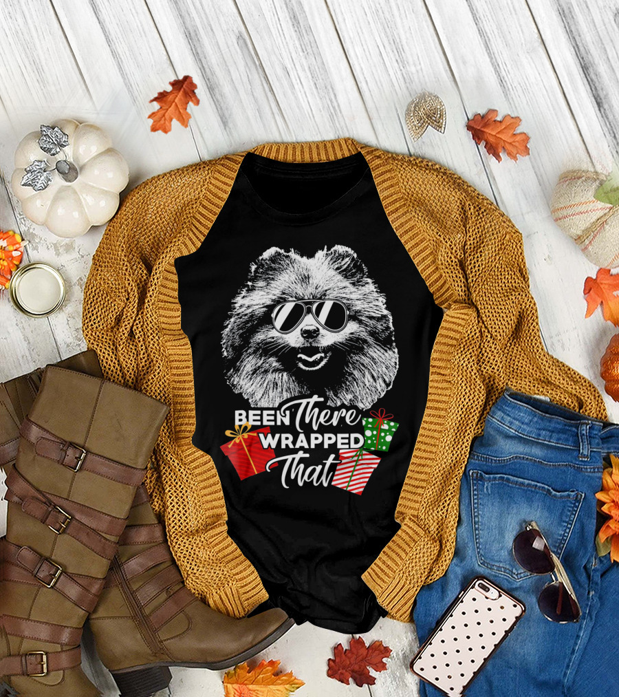 Been There Wrapped That Pomeranian With Sunglasses and Gifts T-Shirt