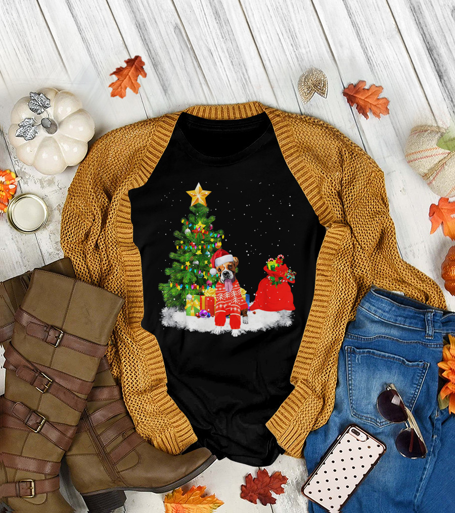 Christmas Boxer Dog with Santa Hat and Gifts T-Shirt