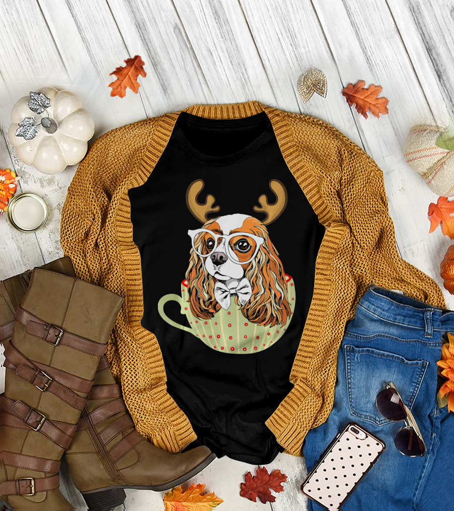 Cavalier King Charles in Reindeer Antlers and Bow Tie in Christmas Teacup T-Shirt
