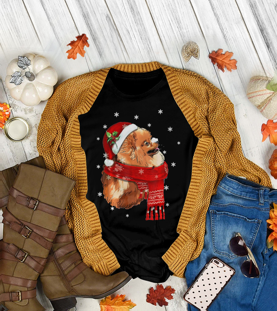Pomeranian Christmas Dog Santa Hat Scarf Snowflakes Love T-Shirt