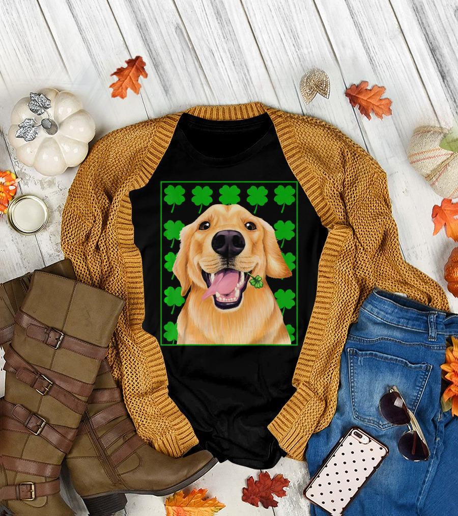 Golden Retriever St. Patricks Day Clover Background T-Shirt