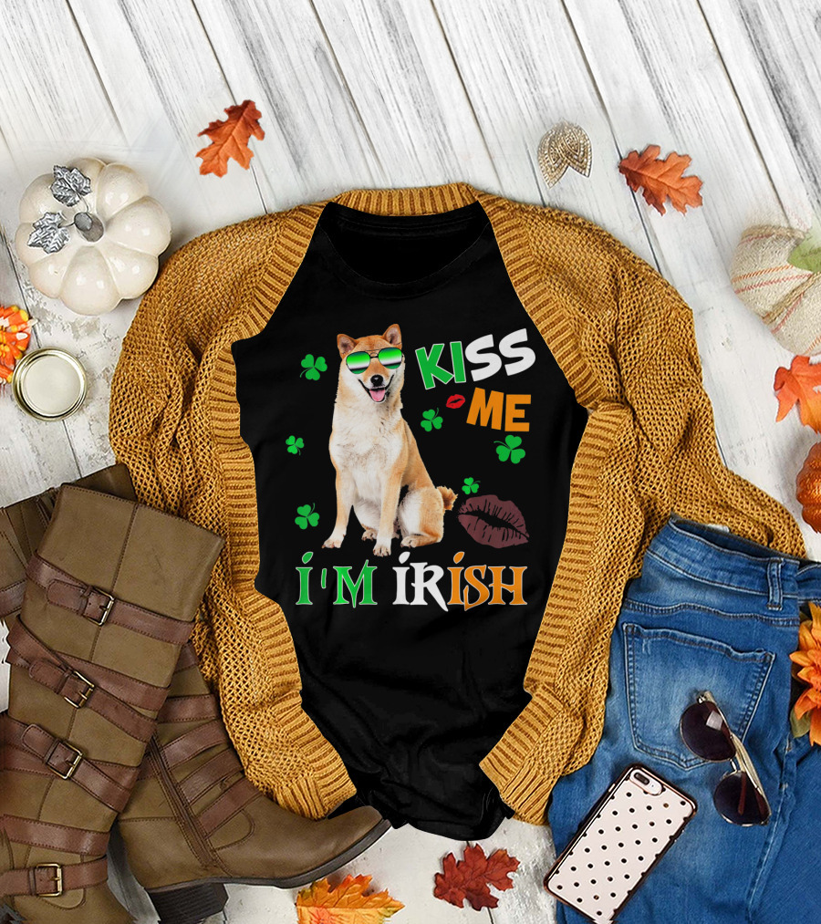 Kiss Me I'm Irish Akita with Shamrocks and Sunglasses T-Shirt