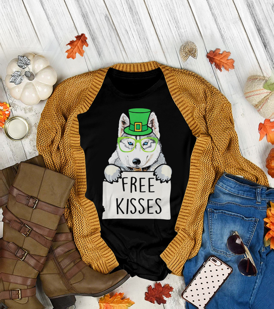 Free Kisses Husky Dog Leprechaun Hat Green Glasses T-Shirt