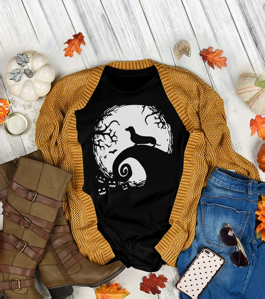 Dachshund Dog Lovers Kids Halloween Spooky Moon Scene T-Shirt