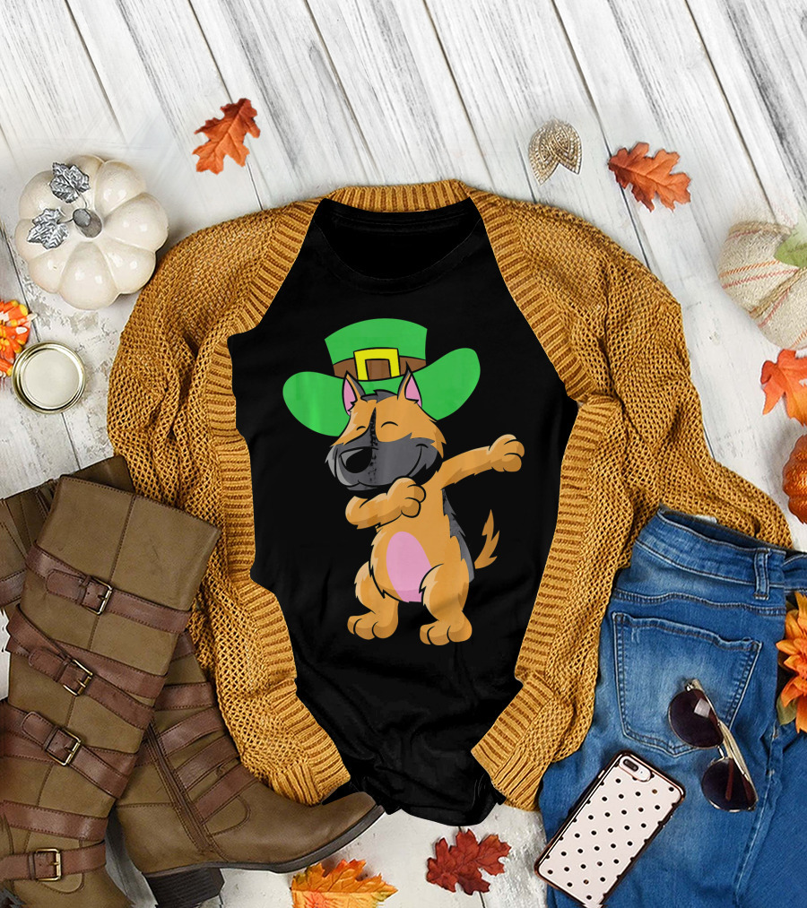 German Shepherd Dabbing St. Patrick's Day Leprechaun Hat T-Shirt