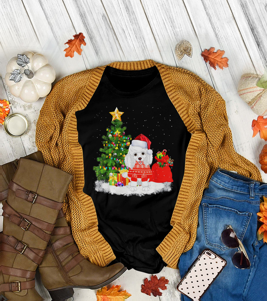 Poodle Dog Christmas Tree Santa Hat Festive Scene T-Shirt