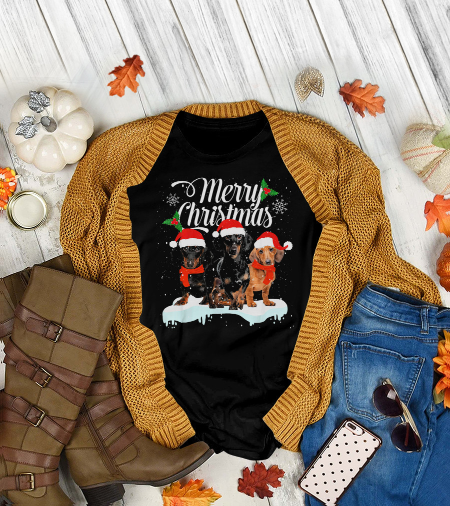 Merry Christmas Dachshund Dog Owner Pupp Trio in Santa Hats and Scarves T-Shirt