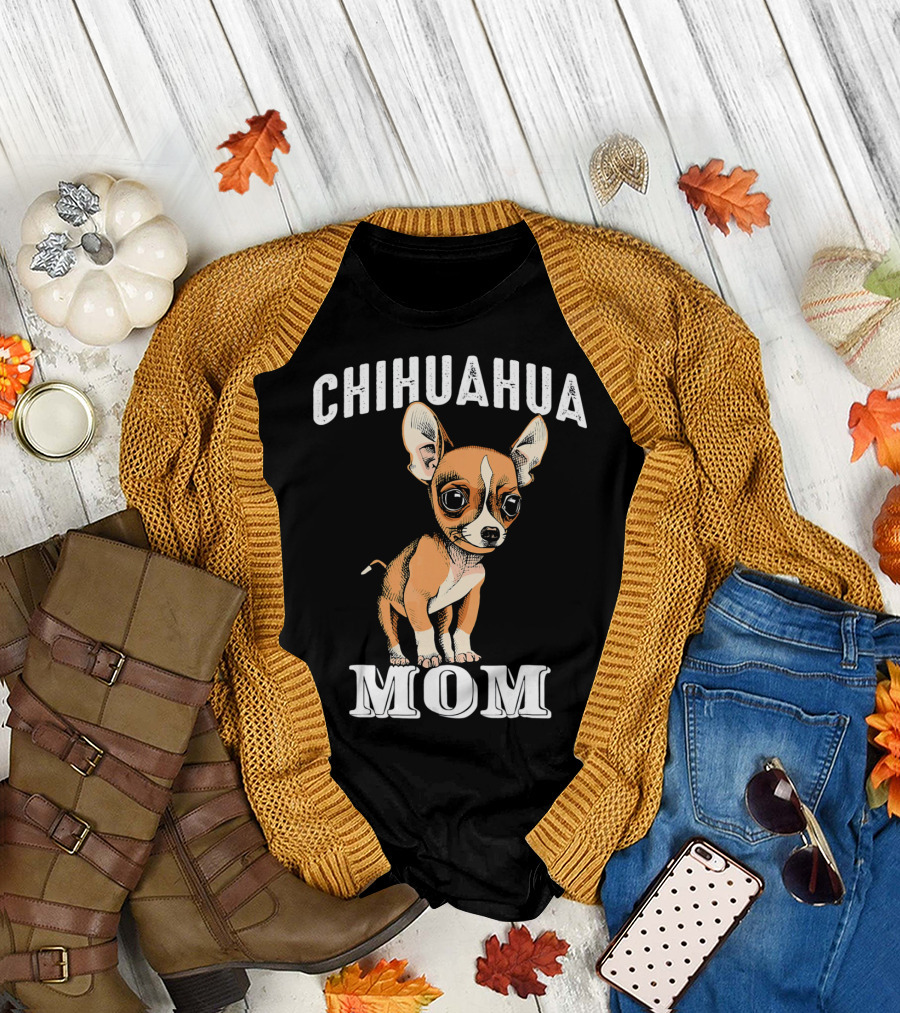 Chihuahua Mom Adorable Dog Cartoon T-Shirt