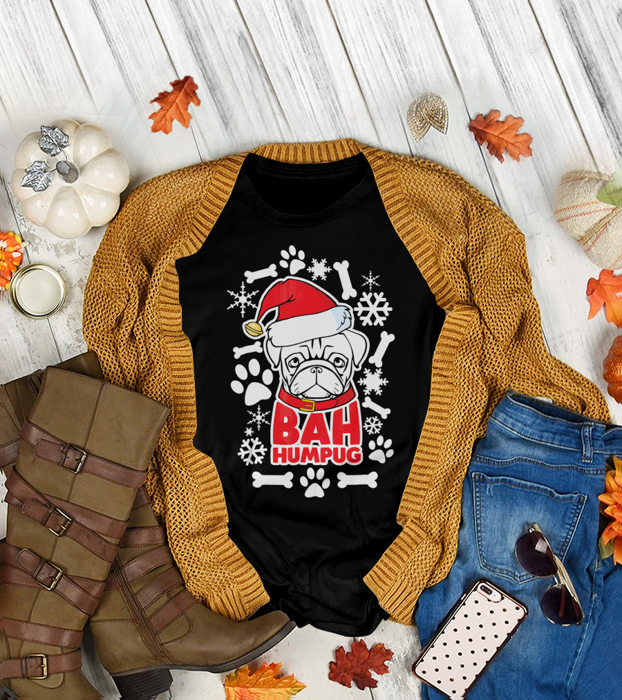 Bah Humpug Santa Hat Pug Snowflakes and Bones T-Shirt