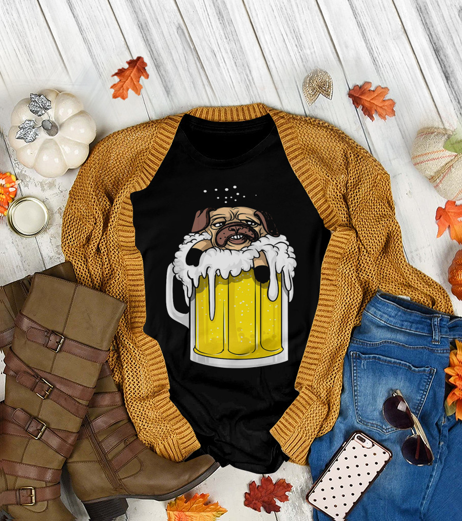 Pug Dog in Beer Mug Drinking Party Fun T-Shirt
