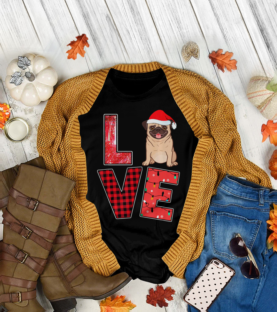 Love Christmas Pug Santa Hat Festive Plaid Lights T-Shirt