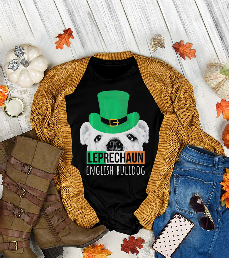 Leprechaun English Bulldog St Patricks Day Green Hat T-Shirt