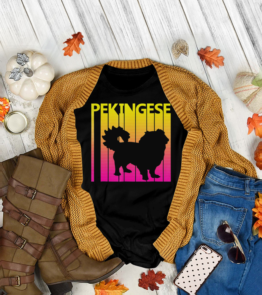 Retro Pekingese Dog Gradient Silhouette Pekingese T-Shirt