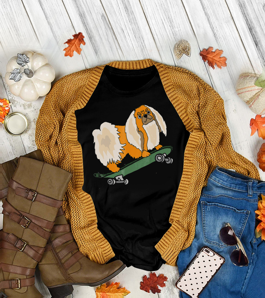 Smilealottees Funny Pekingese on Skateboard T-Shirt