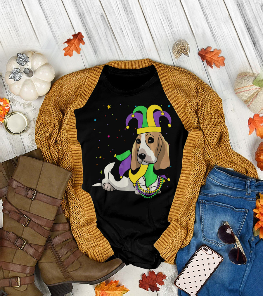 Basset Hound Jester Hat Mardi Gras Beads T-Shirt