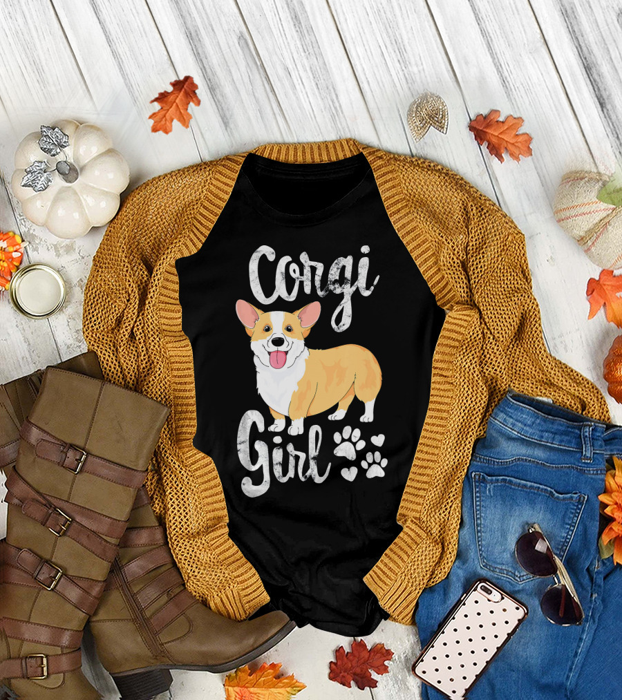 Corgi Girl Women Puppy Mom Dog Paw Print Hearts T-Shirt