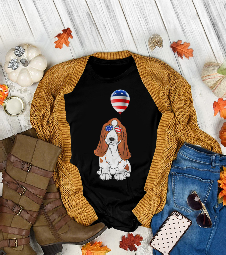 Basset Hound 4th of July USA Balloon and Sunglasses T-Shirt