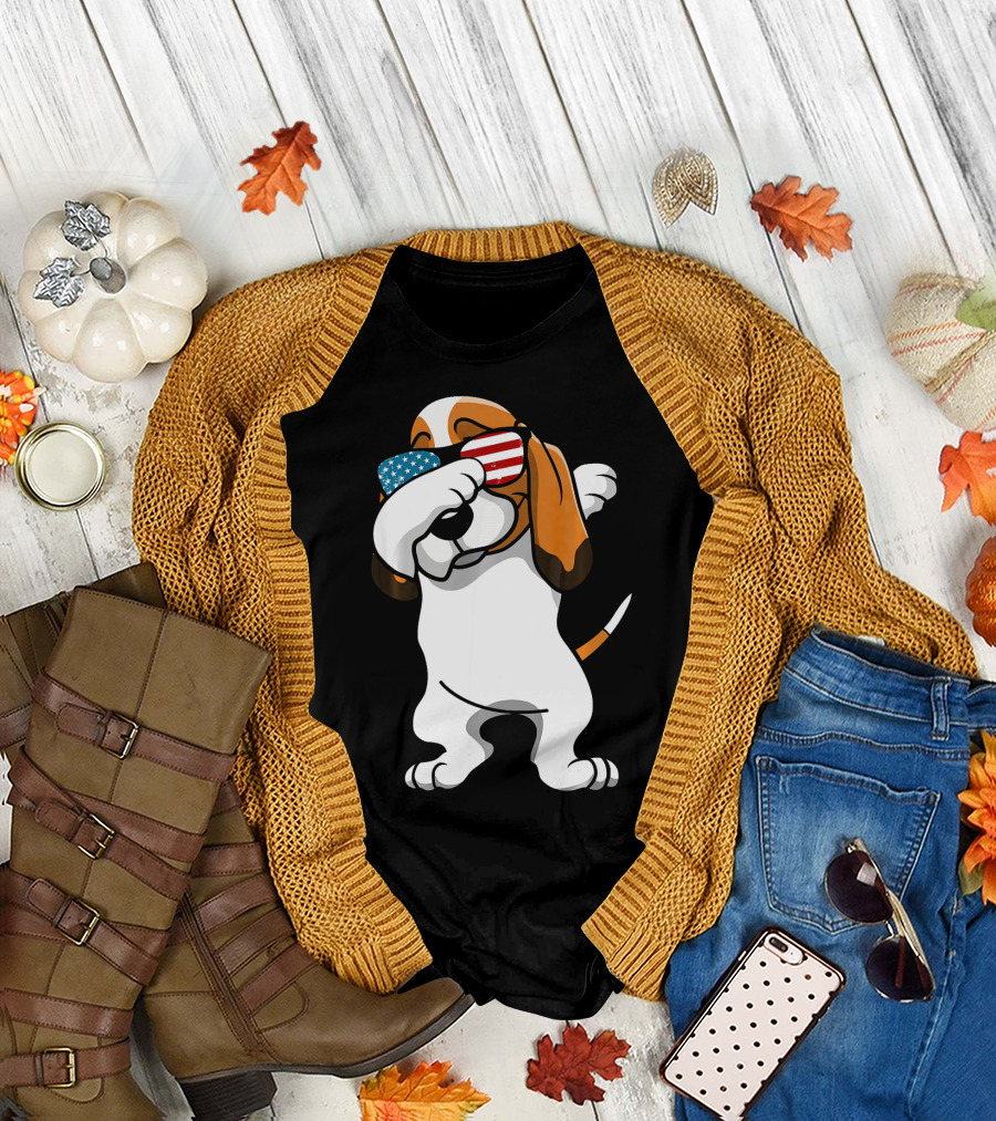 Dabbing Basset Hound Dog American Flag Sunglasses T-Shirt