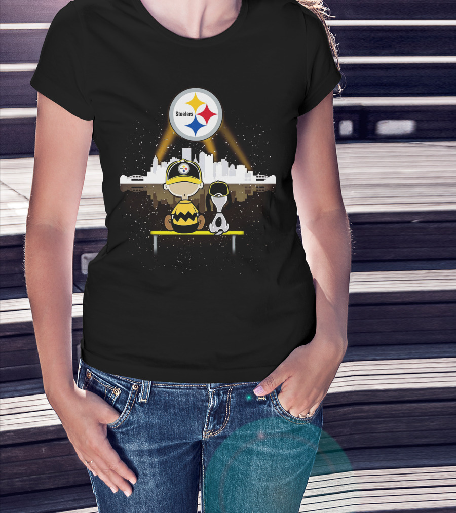 Charlie Brown Snoopy Steelers Skyline Reflection T-Shirt