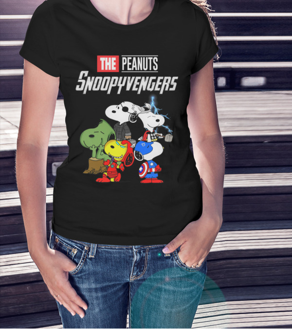 The Peanuts Snoopyvengers Marvel Avengers Endgame Crossover With Snoopy As Iron Man Captain America Thor Hulk Black Widow T-Shirt