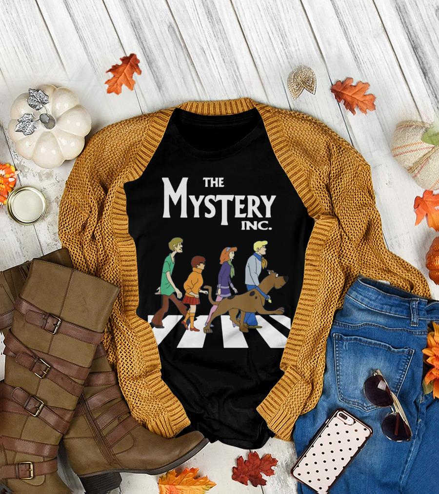The Mystery Inc. Scooby Doo Abbey Road Walking Classic T-Shirt