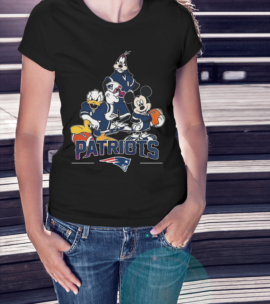 Mickey Mouse Donald Duck Goofy Patriots New England Football Patriots T-Shirt