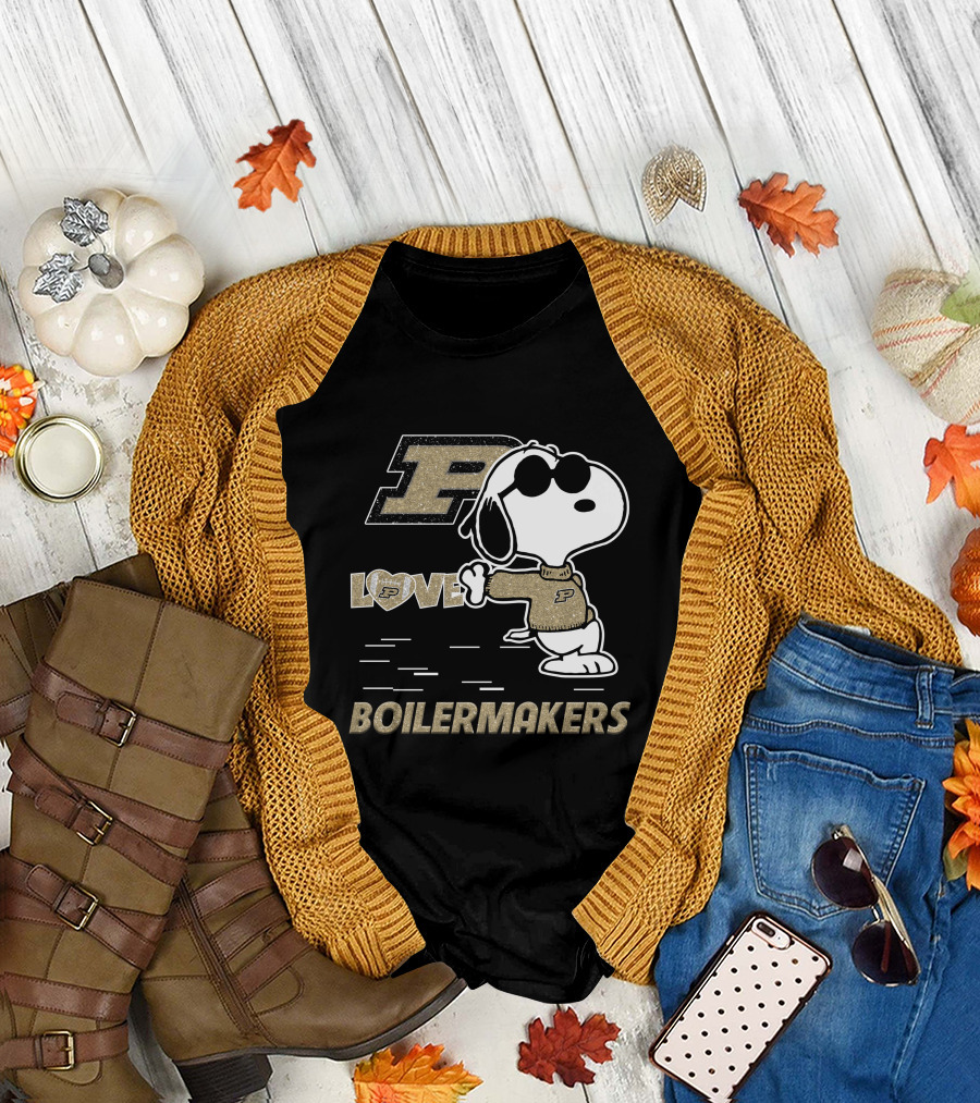 Snoopy Love Purdue Boilermakers P T-Shirt