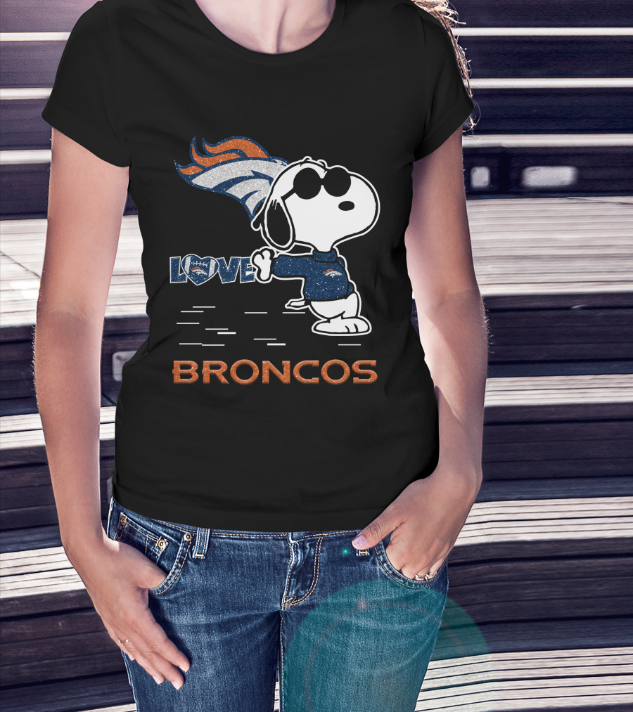 Snoopy Love Denver Broncos Nfl Fans T-Shirt