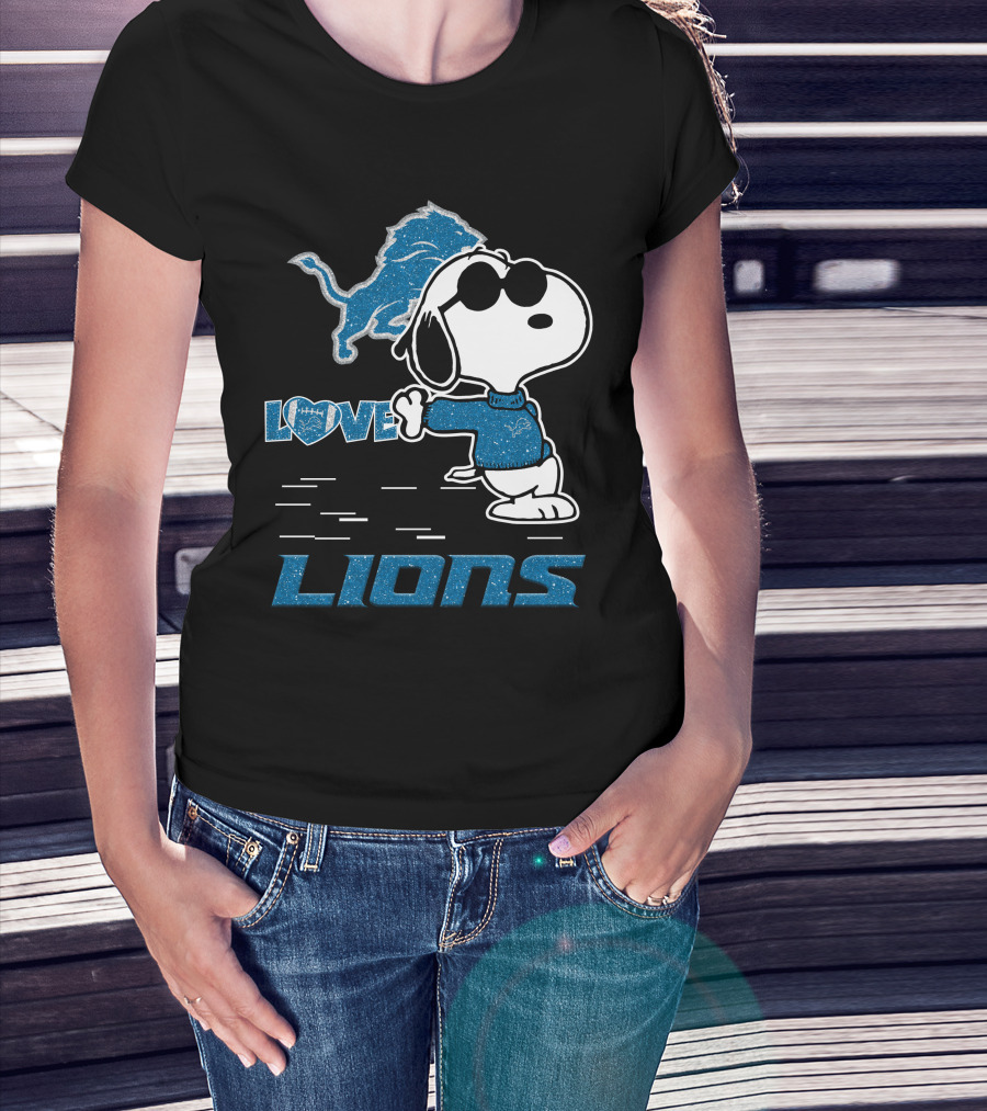 Snoopy Love Detroit Lions Nfl Football Fans T-Shirt