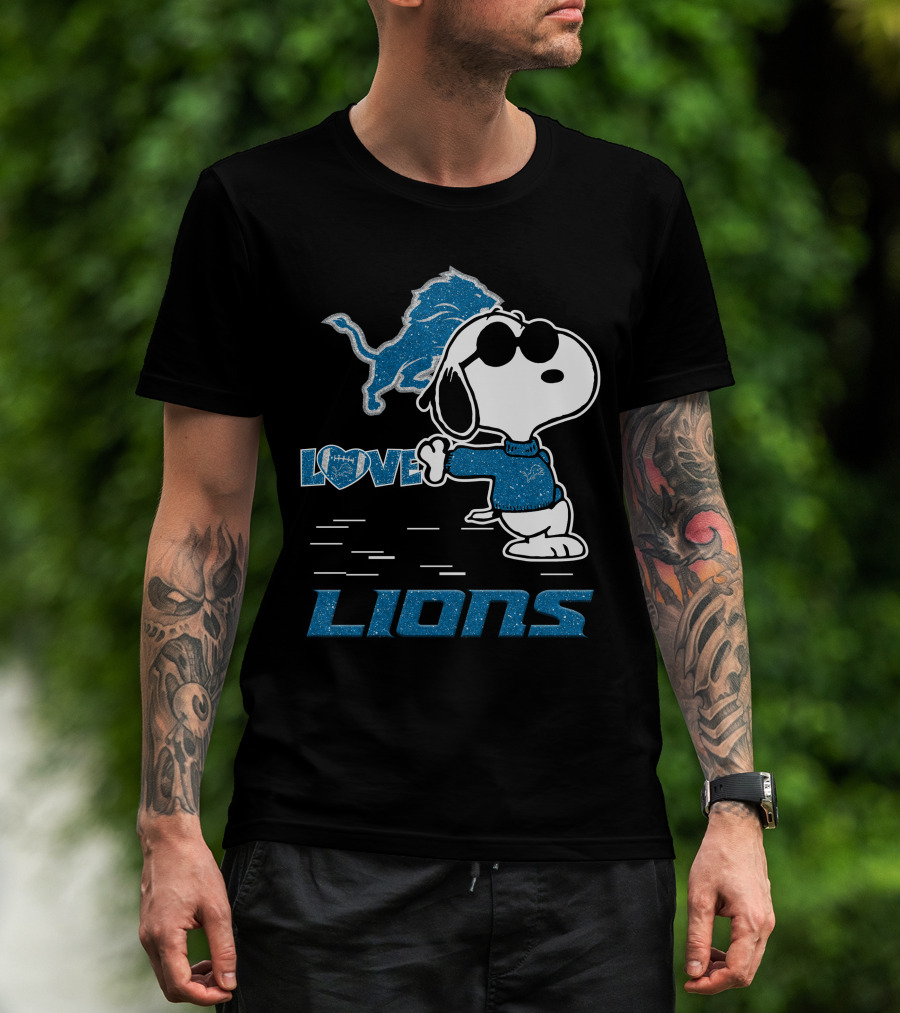 Snoopy Love Detroit Lions Nfl Football Fans T-Shirt
