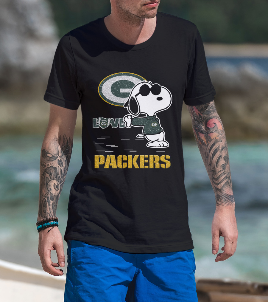 Snoopy Love Green Bay Packers Nfl Football Fans T-Shirt